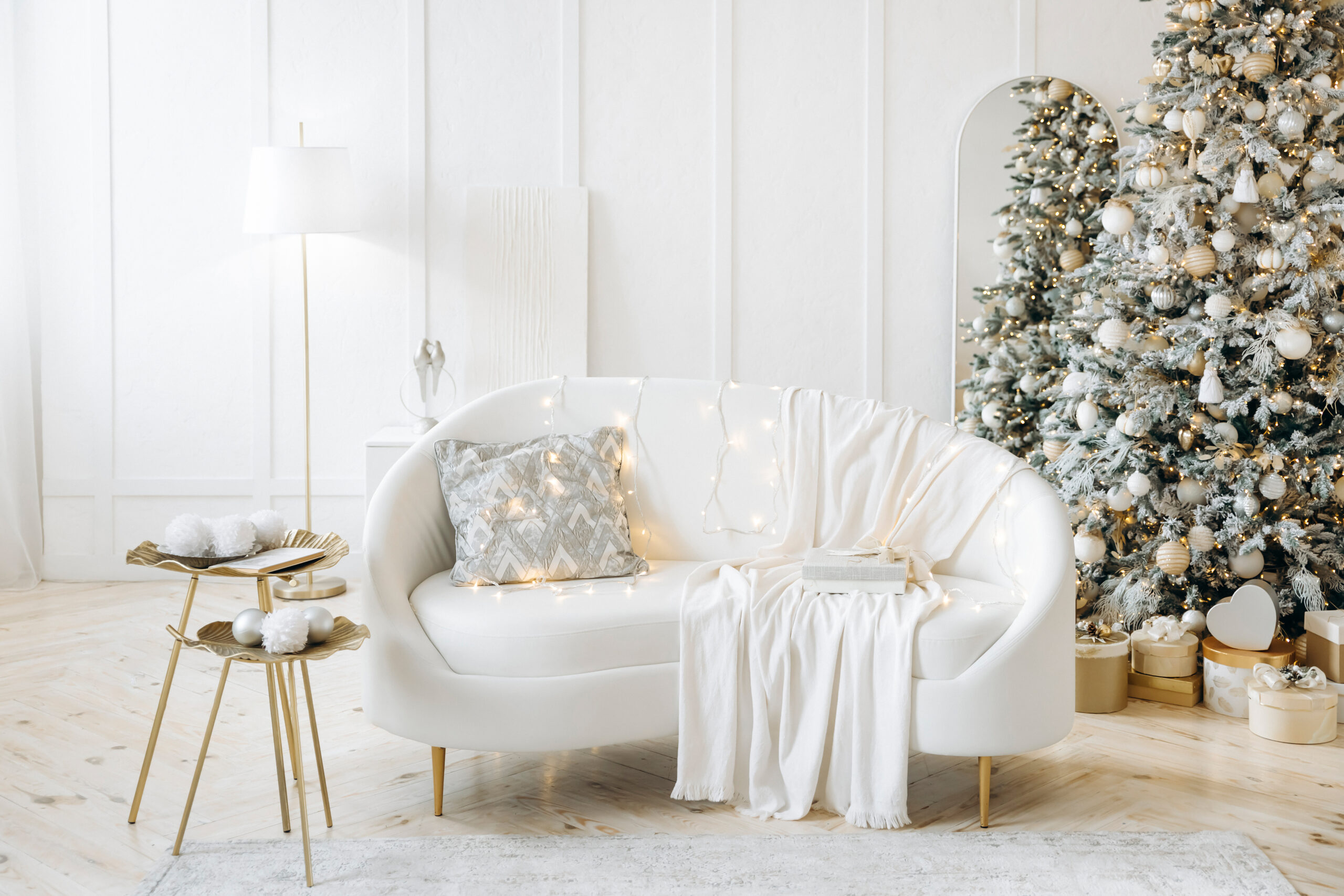 Transform Your Home for the Holidays with HandiTap’s Trusted Professionals 🎄
